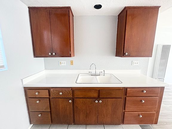 4th image of 1533 W 224th St #3