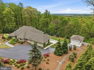 1403 Douglas Fir Dr, Lebanon, PA 17042