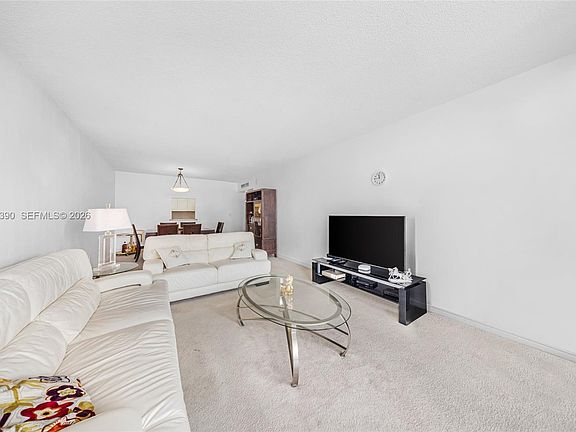 4th image of 19370 Collins Ave APT 502