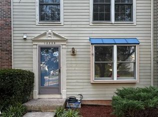 13238 Custom House Ct, Fairfax, VA 22033