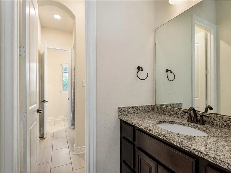 23034 Creek Park Dr — Photo 34