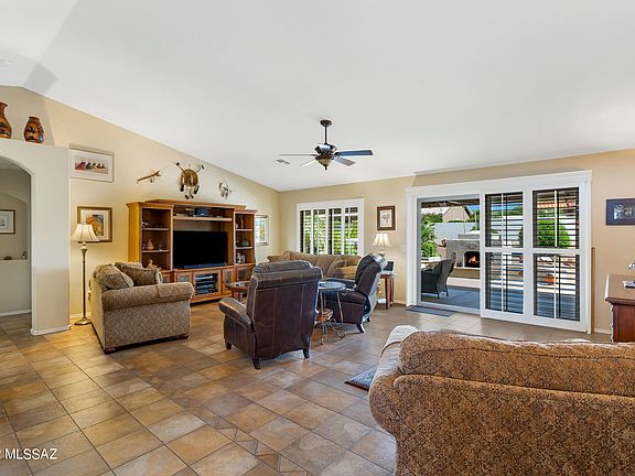 4th image of 61828 E Briarwood Dr