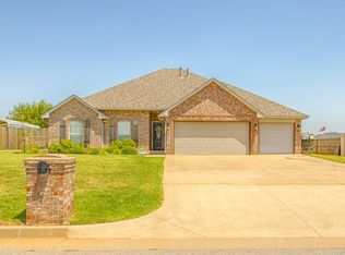 921 Pierce Ave NW, Piedmont, OK 73078