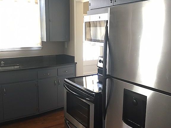 Stainless appliances