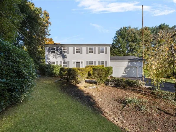 55 Hillcrest Dr, Cranston, RI 02921