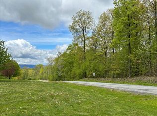 10 Mercury Dr, Modena, NY 12548