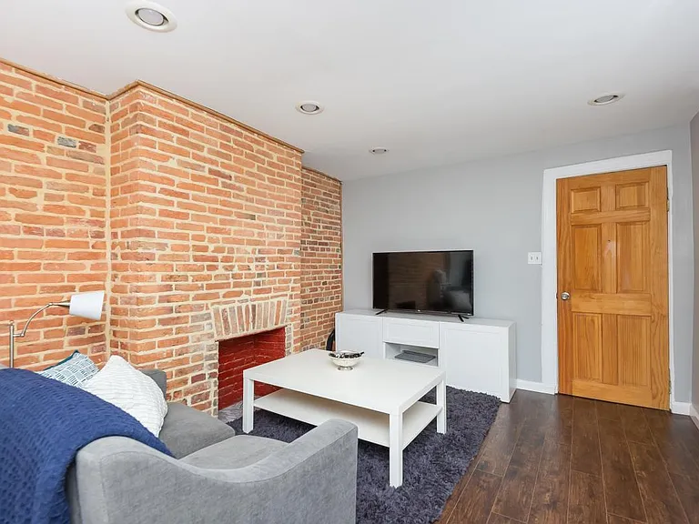114 S Chester St #2 — Photo 4