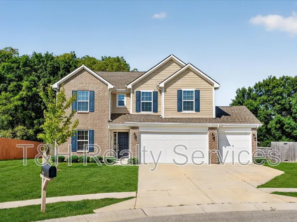 791 Jefferson Park Dr, Pittsboro, IN 46167