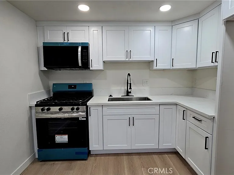 15917 Prairie Ave #2 — Photo 3