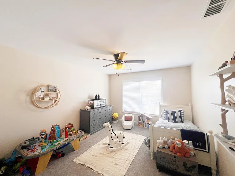 514 Adeline Ct — Photo 37