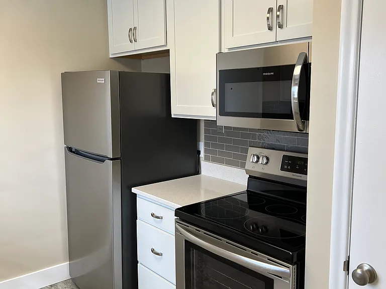 510 S 38th St #3 — Photo 10