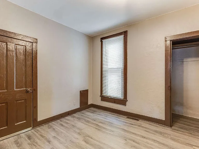 514 S Fern Ave — Photo 13