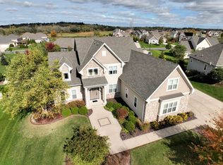 N56W19780 Powell DRIVE, Menomonee Falls, WI 53051