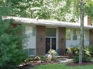 111 Normandy Rd, Oak Ridge, TN 37830