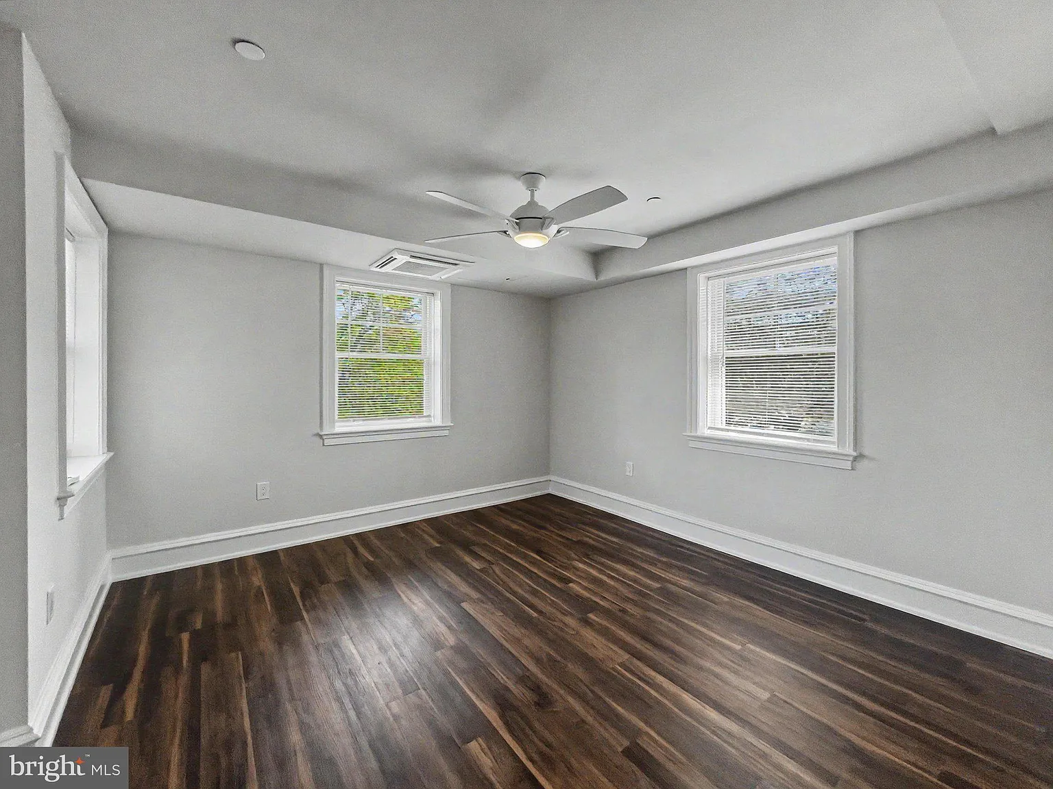 2 bed, 1.5 bath, 818 sqft, $2,750 — Photo 4