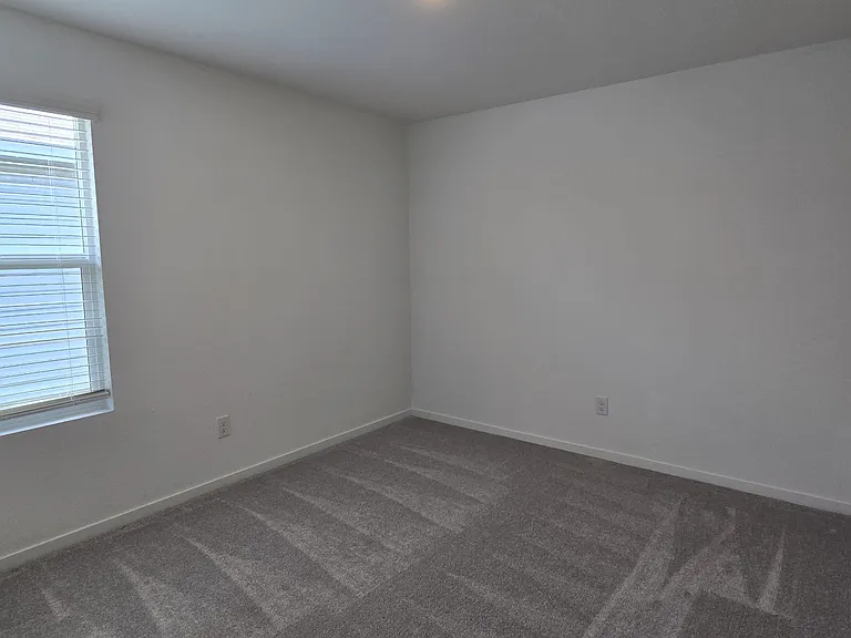 1305 Salton Ln — Photo 6