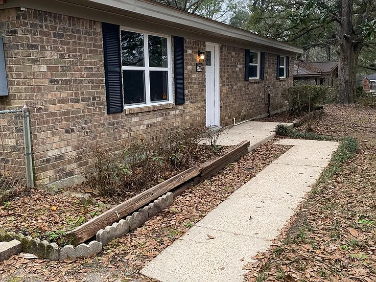 5628 Aljon Dr — Photo 2