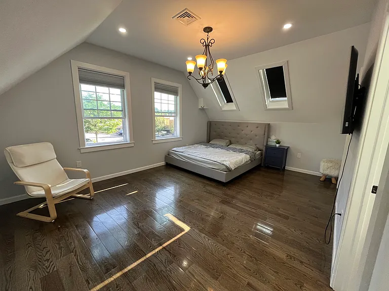 9 Walcott St #A — Photo 45