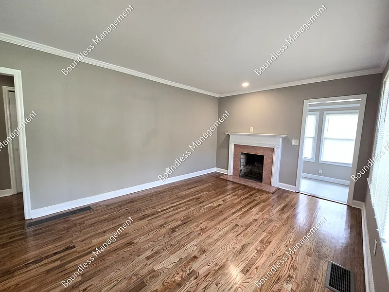 East Lake — Photo 3
