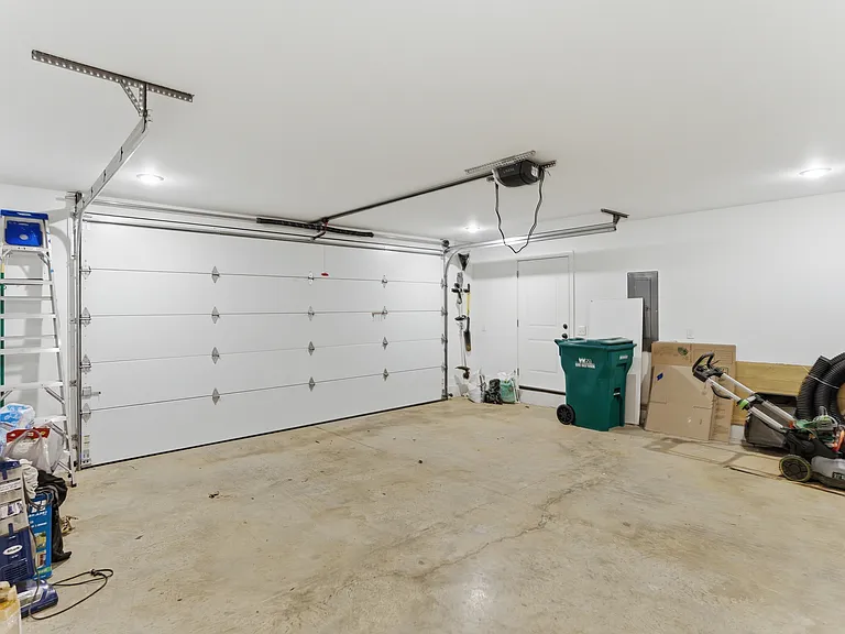 8513 Sunscape Ln — Photo 43