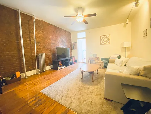 Rented by Compass | media 14