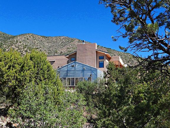 3rd image of 30 Skyview Ln
