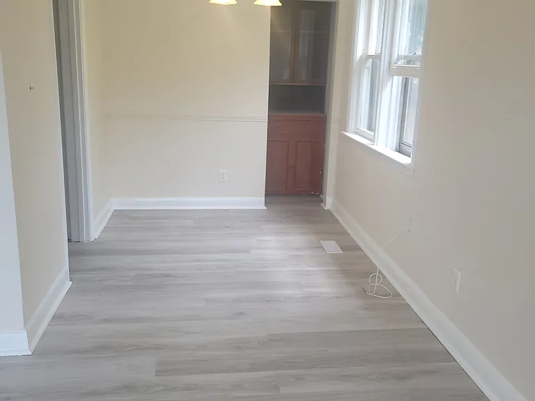 71 Grace St — Photo 9