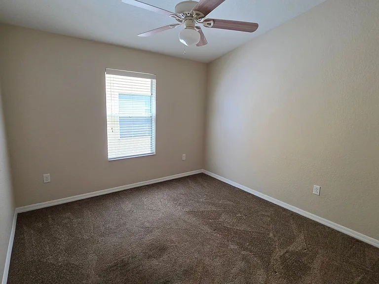 4900 NE 123rd Ln — Photo 17