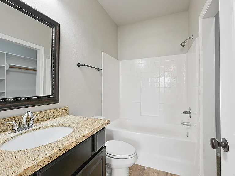 401 Ash St #B — Photo 20