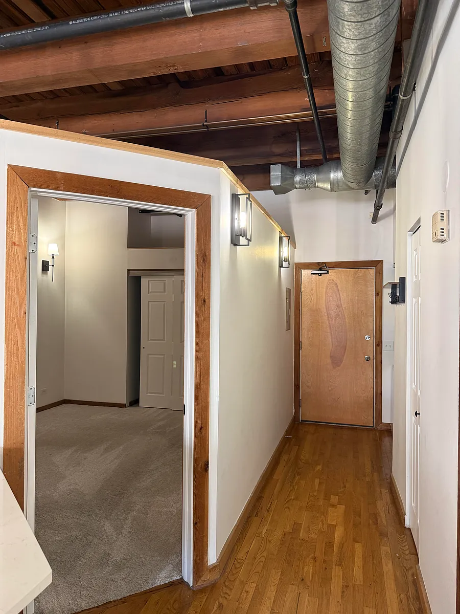 Building Photo - 732 S Financial Pl #616