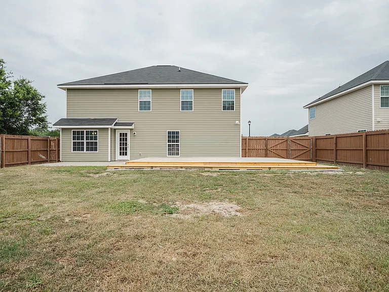 717 Highgrove Ct — Photo 58