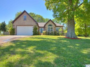 1062 Johnson Ave, New Hope, AL 35760