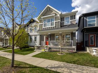1770 Dumont Cres SW, Edmonton, AB T6W 3V8