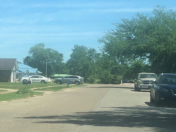 4th image of 5113 Trailwood Dr