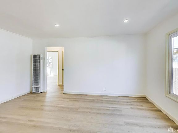 5th image of 9312 & 9314 Holly St