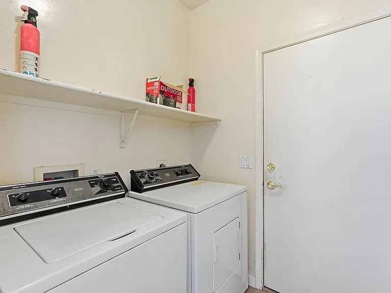 10860 N 118th Way — Photo 30