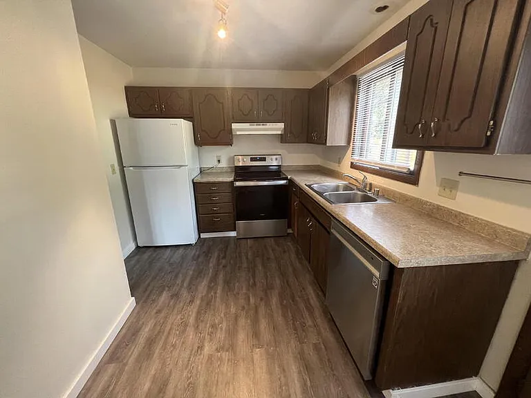 536 Melody Ln #1 — Photo 5