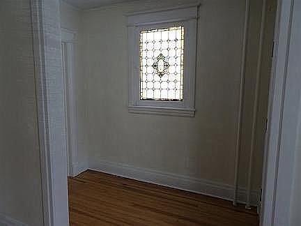 2nd image of 16 Cuyler Ave Fl 1