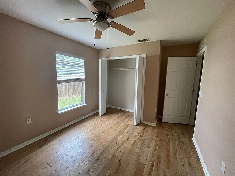 4535 SW 42nd St — Photo 15