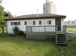 603 W Harrison St, Mentone, IN 46539