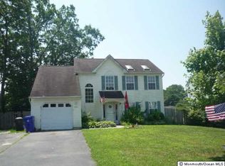 620 Loxley Dr, Toms River, NJ 08753