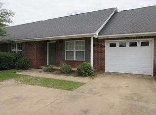 3601 Beacon Dr, Sumter, SC 29154