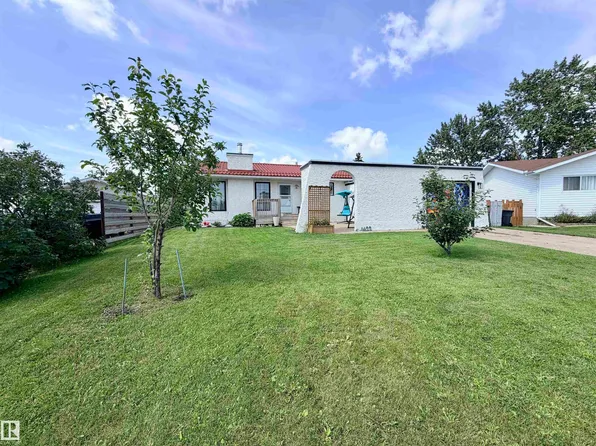 4422 45b St, Saint Paul, AB T0A 3A3