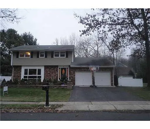 6 Oakland Rd photo 1