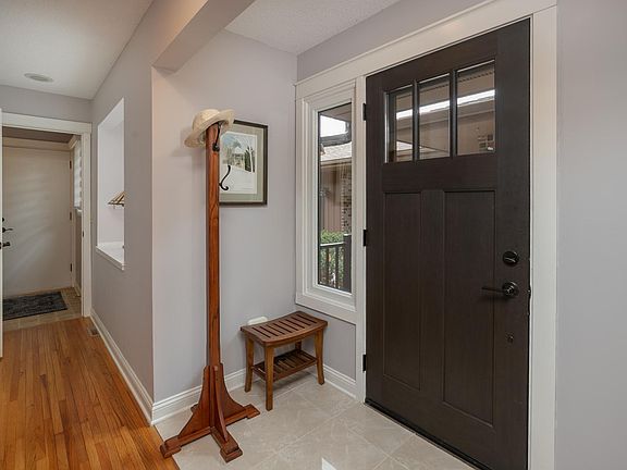 3rd image of 2016 Southfield Ct SW