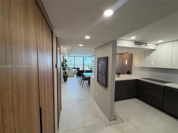 3701 N Country Club Dr APT 1209, Aventura, FL 33180