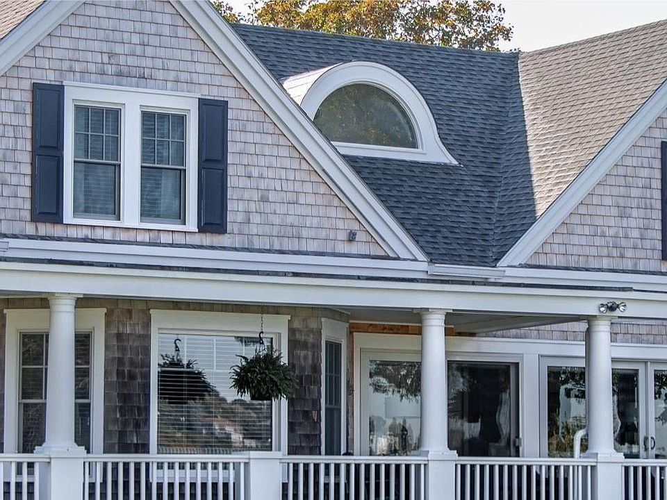 2nd image of 75 Main St #75