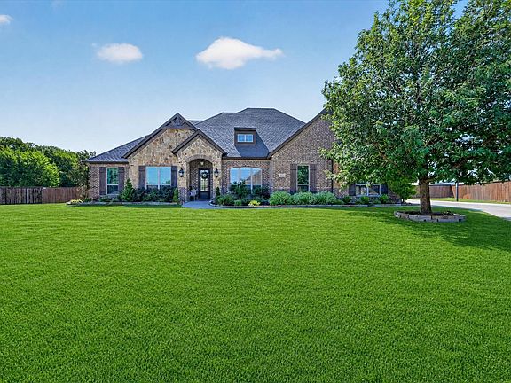 2nd image of 2310 River Bend Ct