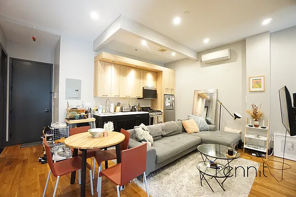 Rented by Rennit Inc. | media 13