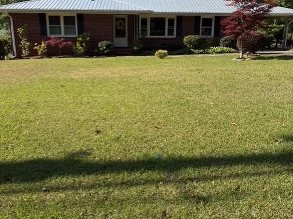 205 Sunset Dr, Abbeville, SC 29620